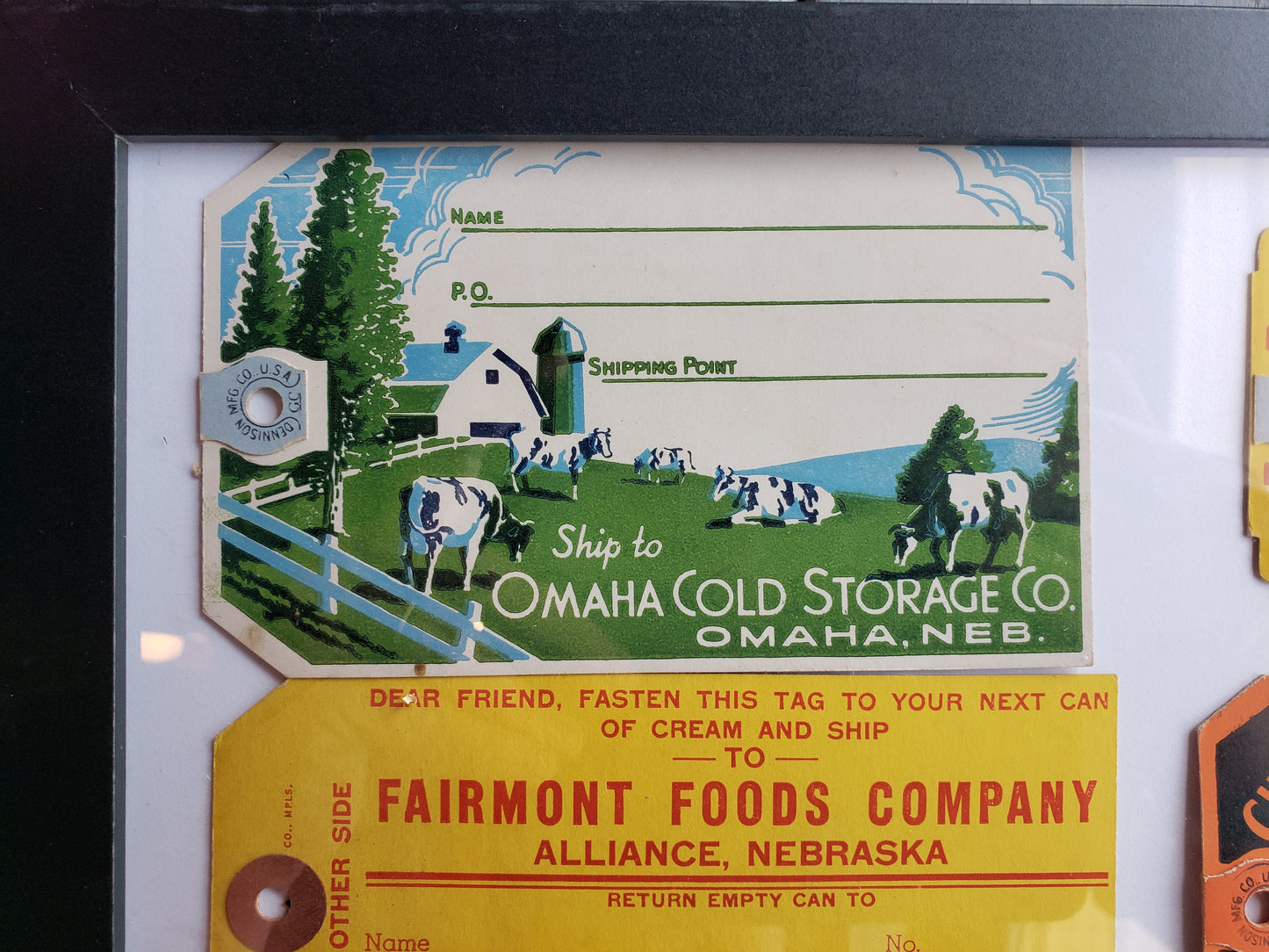 Frame with 6 vintage cream tags