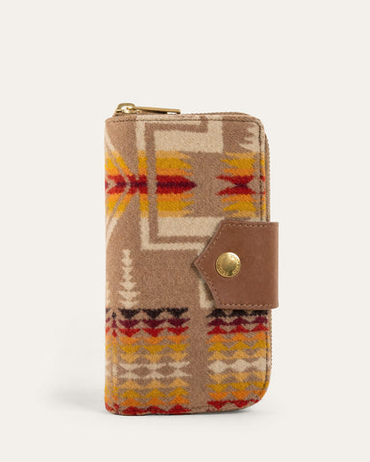 Pendleton Look West Canyon Wallet in Harding Tan