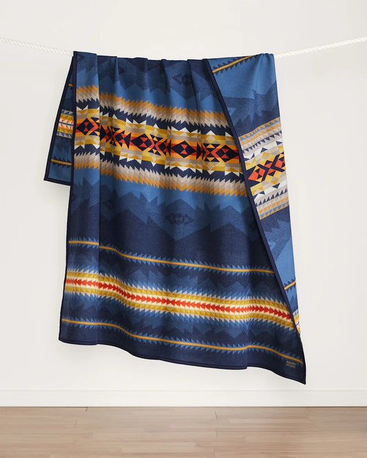 Pendleton Cascadia Jacquard Unnapped Robe