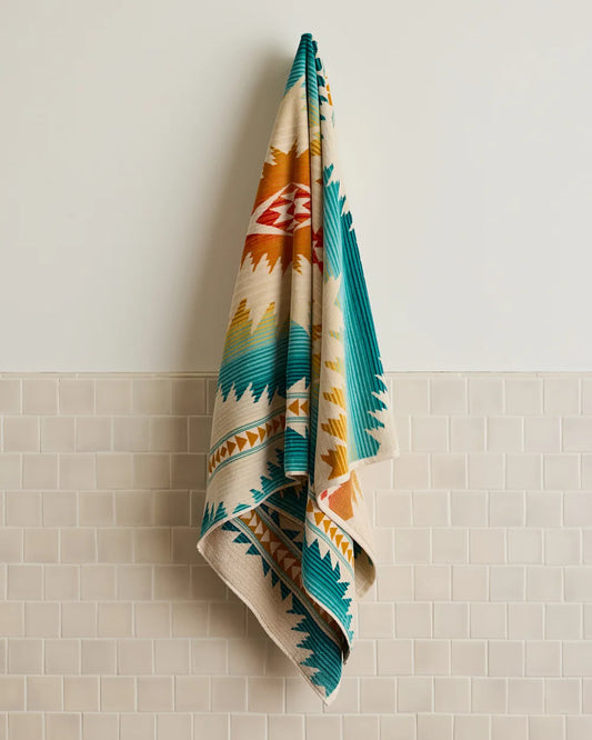 Oversized Jacquard Spa Towel Sunset Pass