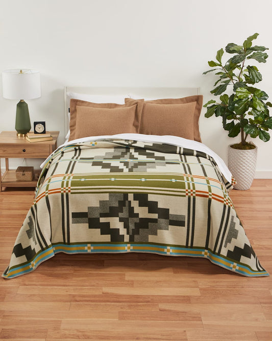 SEVEN SPRINGS PENDLETON NAPPED ROBE