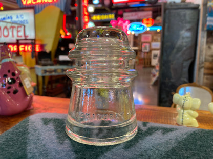 Hemingray -16 clear glass insulator