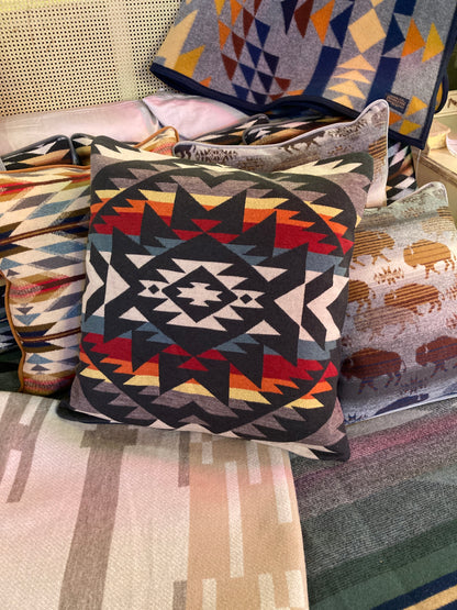 Pendleton BRIDGE CREEK KNIT PILLOW