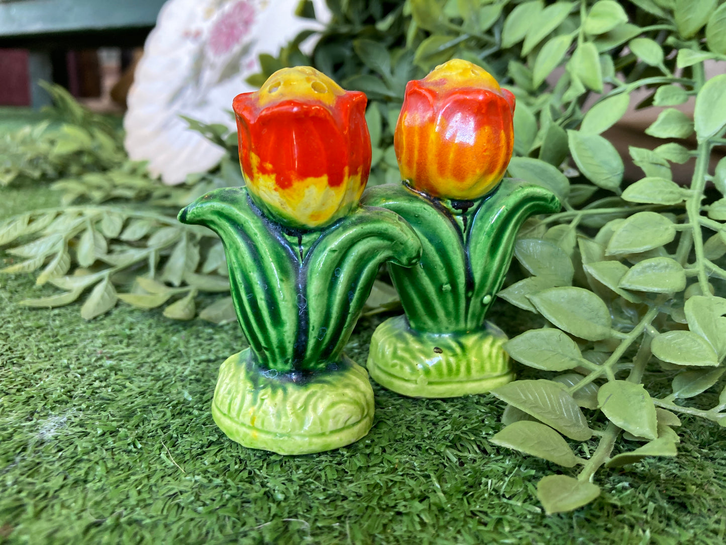 Tulip Salt & Pepper Shakers