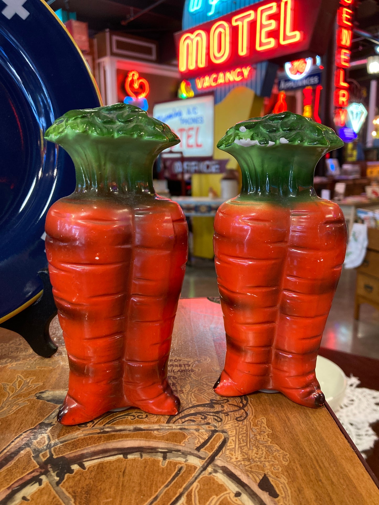 Carrots salt and pepper shaker set