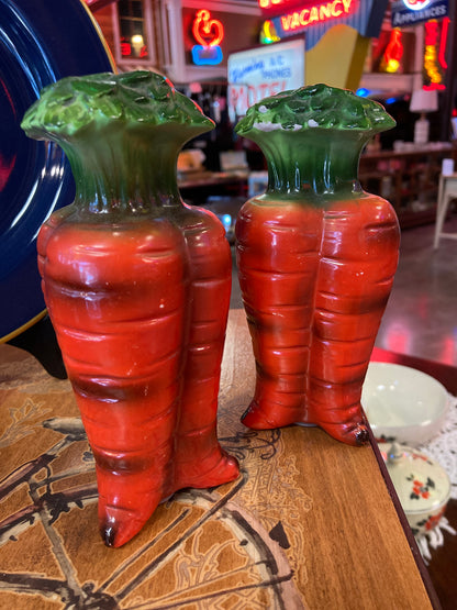 Carrots salt and pepper shaker set