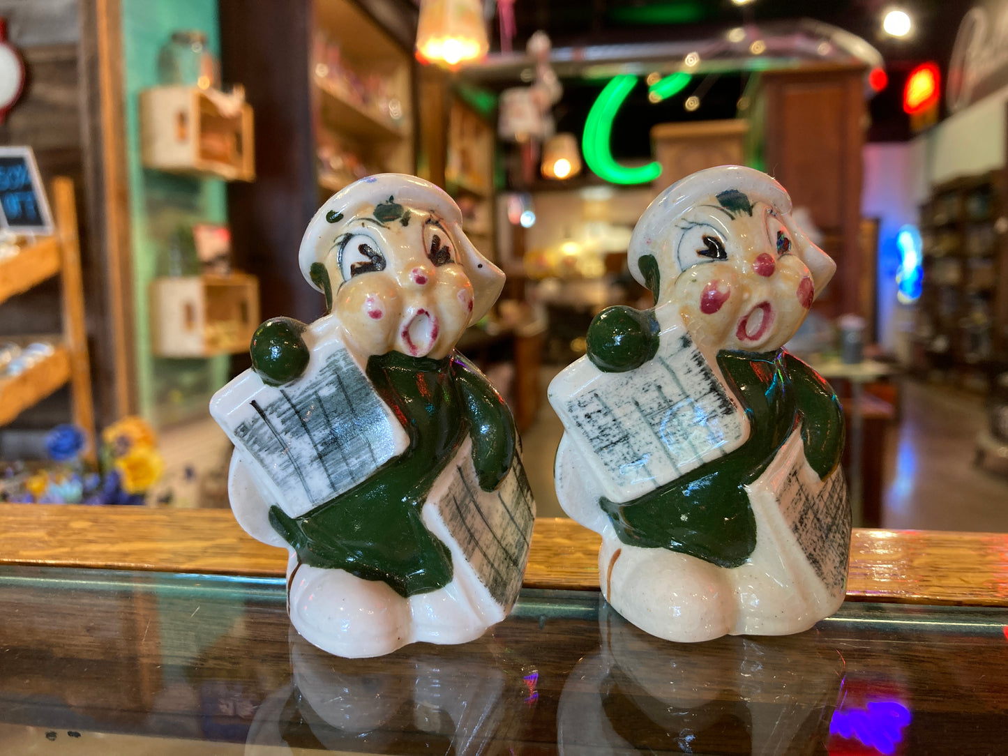 Jiminy Cricket Newsboy Salt & Pepper Shaker