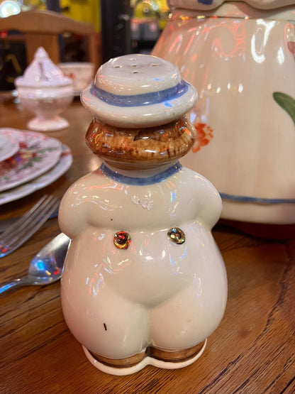 Vintage Shawnee Dutch Boy and Girl Salt and Pepper Shakers- 1940's