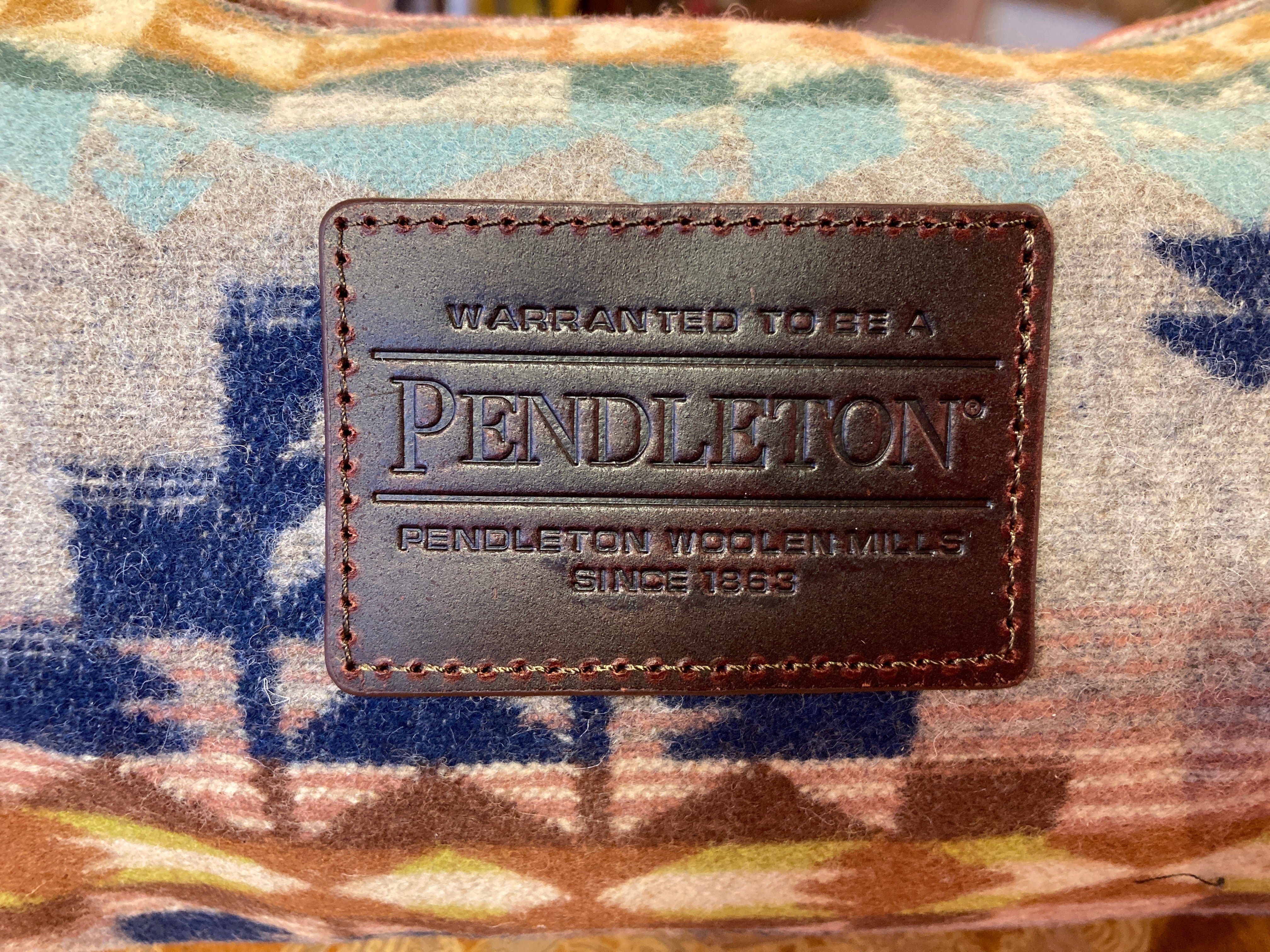 Pendleton Desert Dawn-Tan Mix Travel Kit