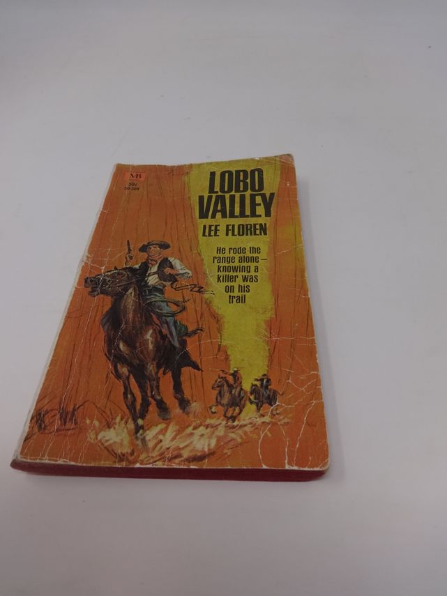 Lobo Valley By Lee Floren