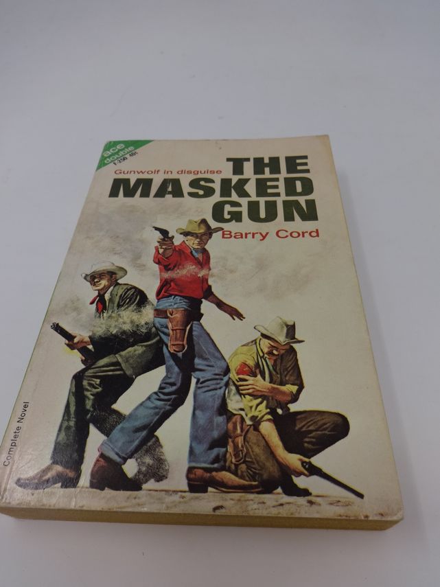 The masked gun/ Gallows Gulch Ace double book